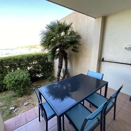 T3 Belle Terrasse Avec Vue Sur Le Port De La Coudouliere *